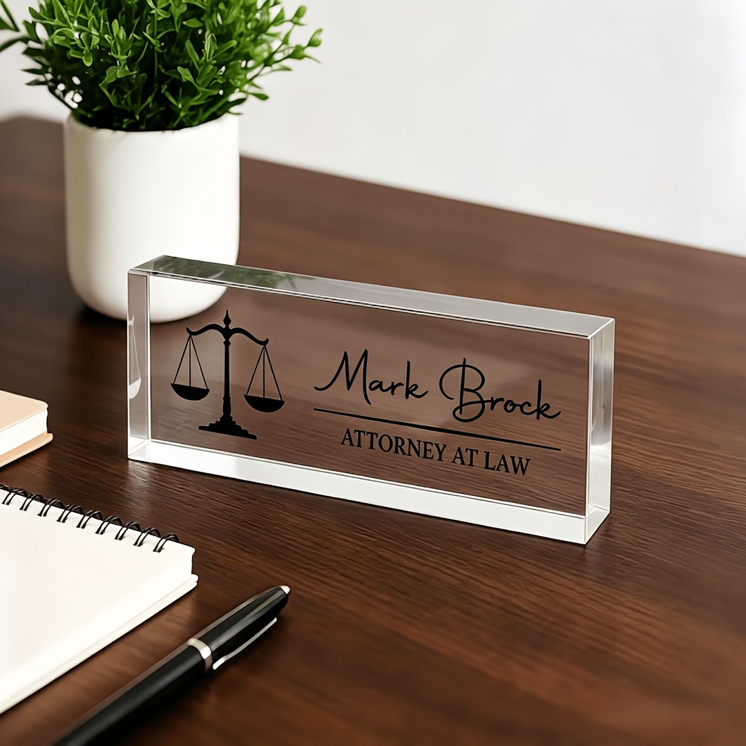 Персонализированная акриловая  – обзор и цена Desk Name Plate
