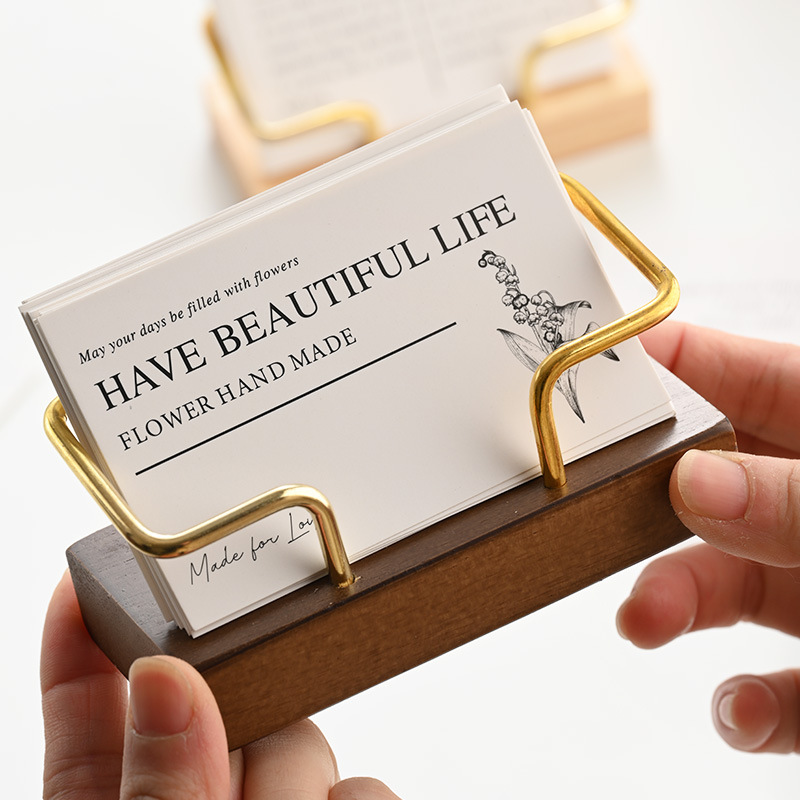 Деревянная подставка для визит – обзор и цена Desk Name Plate