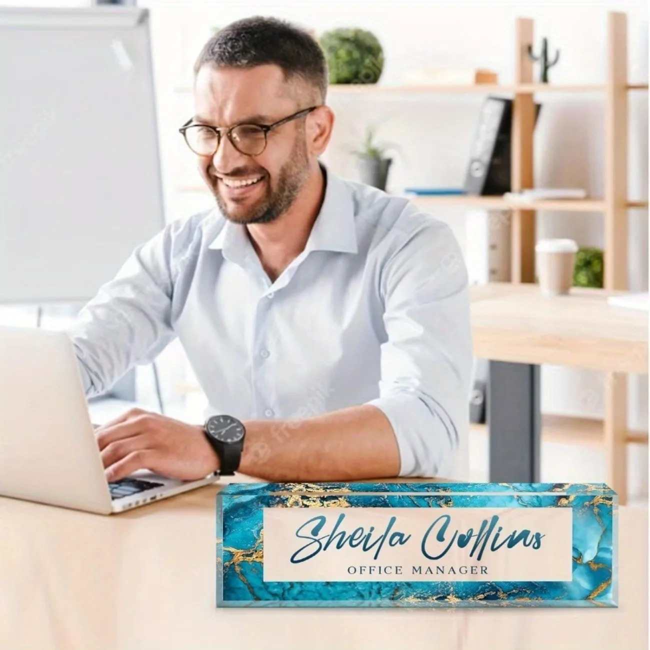 [2D плоская] Забавная персонал – обзор и цена Desk Name Plate